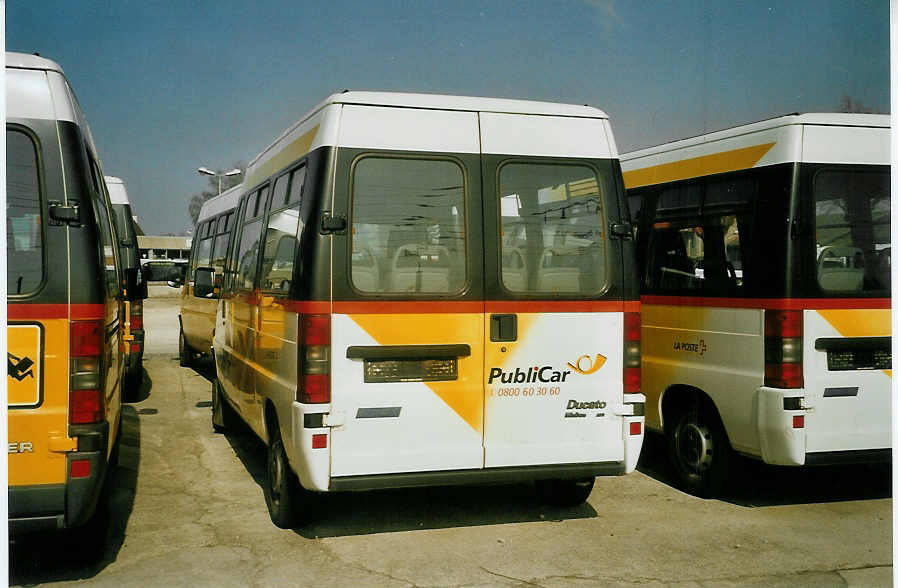 (084'010) - CarPostal Vaud-Fribourg - Fiat (ex P 21'105) am 19. M�rz 2006 in Yverdon, Garage
