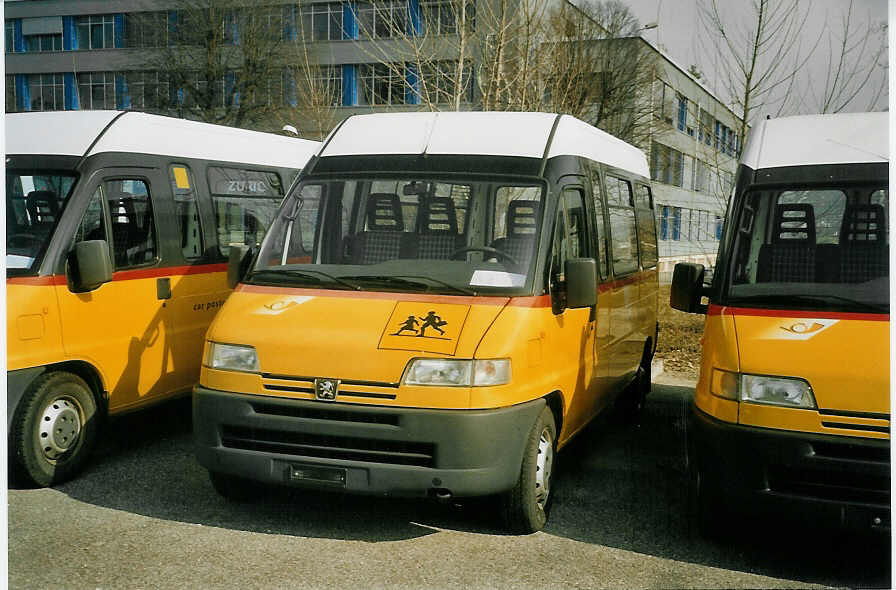 (084'013) - CarPostal Vaud-Fribourg - Peugeot am 19. M�rz 2006 in Yverdon, Garage