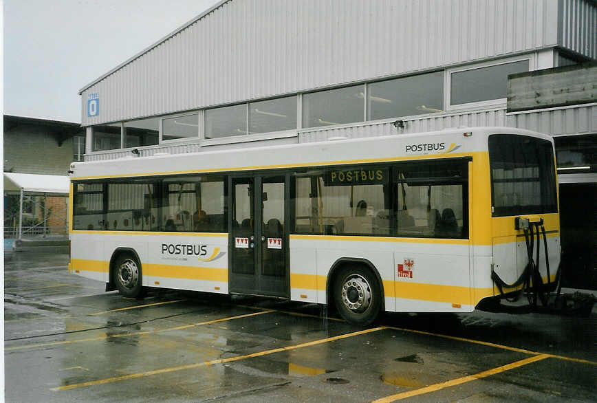 (084'805) - Aus Oesterreich: PostBus - PT 58'001 - Lanz+Marti/Hess Personenanh�nger am 9. Mai 2006 in Thun, Expo