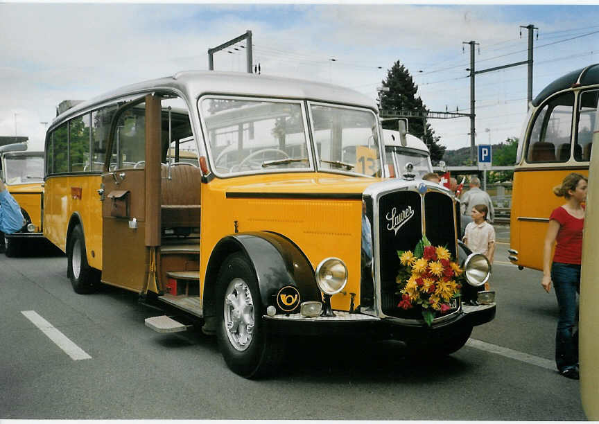 (085'027) - Jaggi, Gelterkinden - BL 80'810 - Saurer/Saurer (ex M�hlemann, Valchava; ex AVG Grindelwald; ex P 23'087) am 13. Mai 2006 beim Bahnhof Aarberg