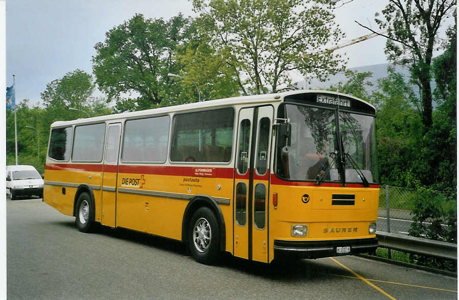 (085'313) - Allemann, Birsfelden - BE 1817 U - Saurer/T�scher (ex Semadeni, Poschiavo; ex Kasper, Poschiavo; ex PostAuto Graub�nden; ex P 24'285) am 20. Mai 2006 in Bellach, Hess