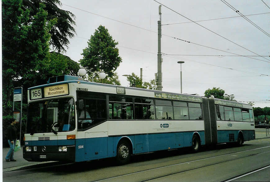 (085'602) - VBZ Z�rich - Nr. 584/ZH 588'584 - Mercedes am 25. Mai 2006 in Z�rich, B�rkliplatz