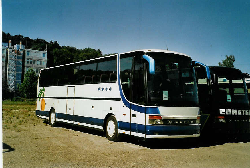 (086'327) - M�chler, Sch�belbach - Setra am 18. Juni 2006 in Kloten, EvoBus