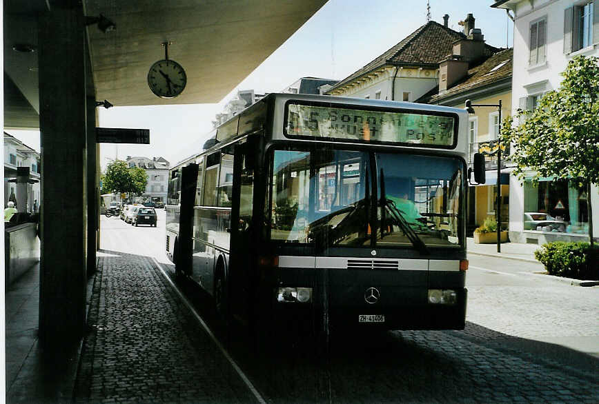 (086'332) - VZO Gr�ningen - Nr. 6/ZH 41'406 - Mercedes am 18. Juni 2006 beim Bahnhof Uster