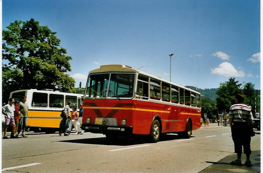 (086'615) - Looser, Elm - GL 29'855 - Saurer/T�scher (ex Polizeidirektion, Bern; ex P 24'657) am 18. Juni 2006 in Hinwil, AMP