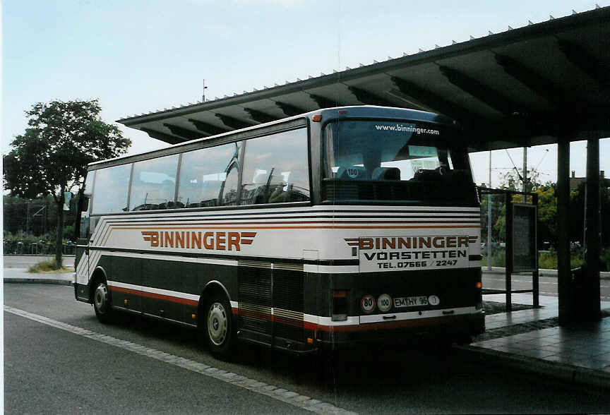 (087'422) - Binninger, V�rstetten - EM-HY 96 - Setra am 24. Juli 2006 beim Bahnhof Freiburg
