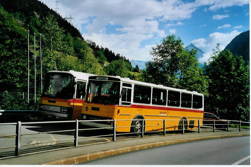 (088'422) - Mattli, Wassen - UR 9104 - Saurer/T�scher am 2. August 2006 in Wassen, Garage