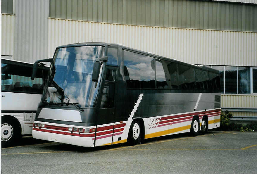 (089'014) - ??? - Dr�gm�ller am 19. August 2006 in Biel, Rattinbus