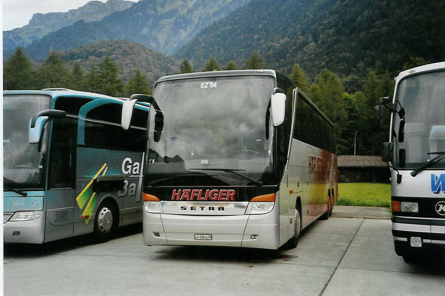 (089'521) - H�fliger, Sursee - Nr. 84/LU 206'429 - Setra am 3. September 2006 in Interlaken, Flugplatz