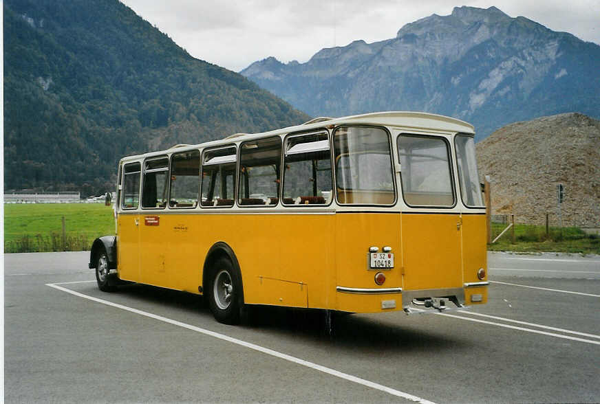 (089'604) - Oldie-Tours Z�risee, Wollerau - Nr. 2/SZ 10'418 - Saurer/R&J (ex Jaggi, Kippel Nr. 4) am 3. September 2006 in Interlaken, Mystery Park