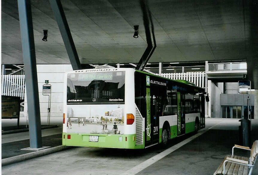(090'430) - Fr�hlich, Z�rich - Nr. 613/ZH 634'613 - Mercedes am 11, November 2006 in Z�rich, Flughafen