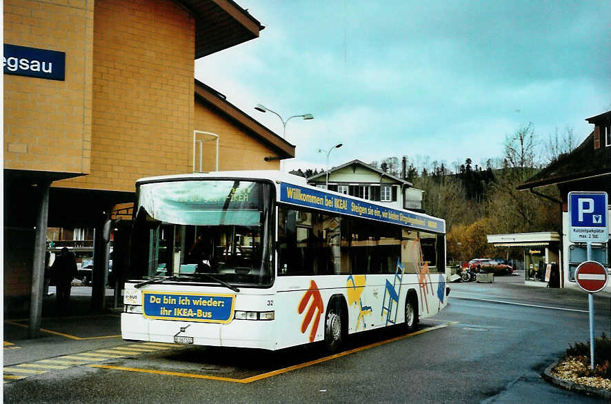 (092'426) - Busland, Burgdorf - Nr. 32/BE 567'512 - Volvo/Hess (ex AAGK Koppigen Nr. 12) am 3. M�rz 2007 beim Bahnhof Hasle-R�egsau