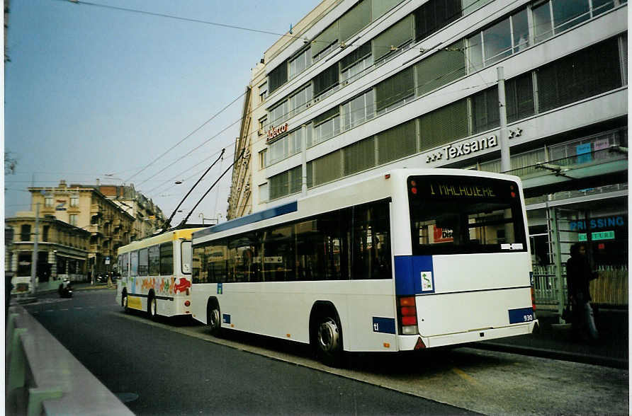 (092'532) - TL Lausanne - Nr. 930 - Lanz+Marti/Hess Personenanh�nger am 17. M�rz 2007 beim Bahnhof Lausanne
