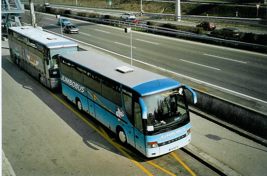 (092'805) - Aus Frankreich: Jumbobus, Annemasse - 5163 VE 74 - Setra am 17. M�rz 2007 in Gen�ve, A�roport