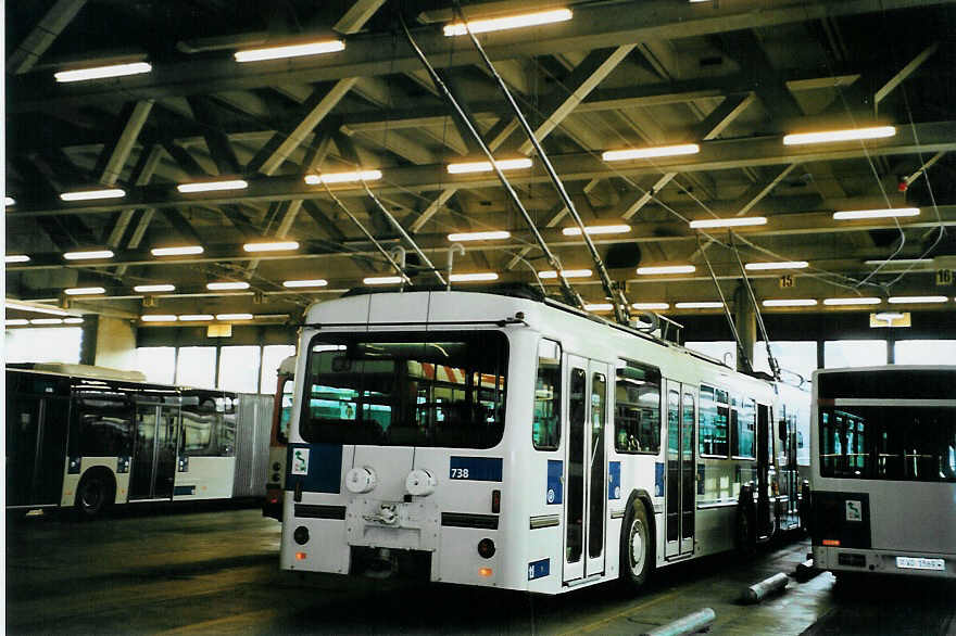 (092'934) - TL Lausanne - Nr. 738 - FBW/Hess Trolleybus am 17. M�rz 2007 in Lausanne, D�p�t Borde