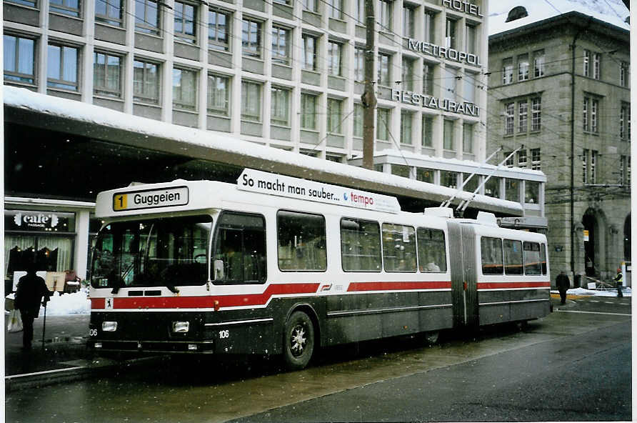 (093'109) - VBSG St. Gallen - Nr. 106 - Saurer/Hess Gelenktrolleybus am 22. M�rz 2007 beim Bahnhof St. Gallen