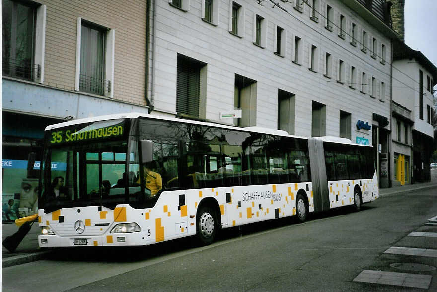 (093'303) - SB Schaffhausen - Nr. 5/SH 12'505 - Mercedes am 22. M�rz 2007 beim Bahnhof Schaffhausen