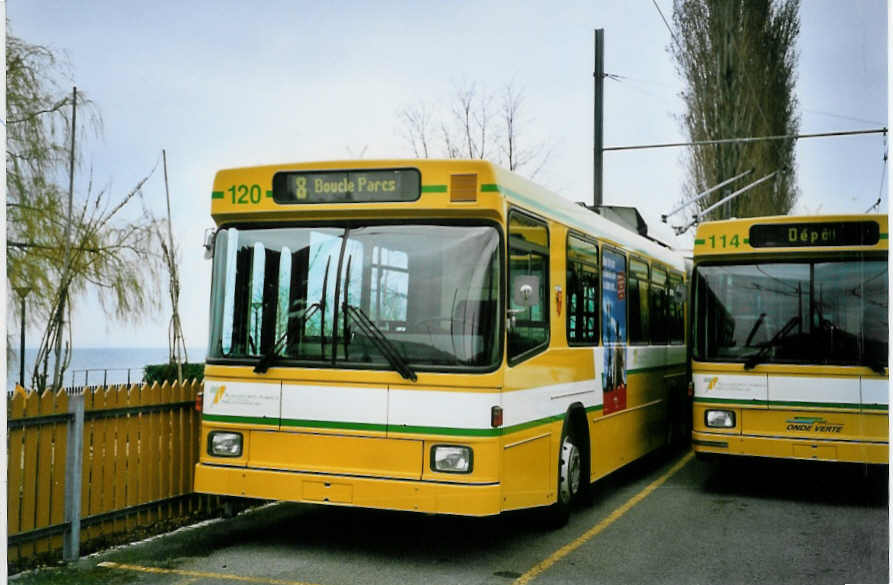 (093'328) - TN Neuch�tel - Nr. 120 - NAW/Hess Gelenktrolleybus am 25. M�rz 2007 in Neuch�tel, D�p�t
