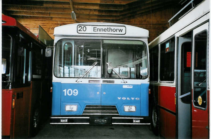(093'419) - VBL Luzern (Krauer) - Nr. 109 - Volvo/Hess am 25. M�rz 2007 in Selzach, Halle TVS