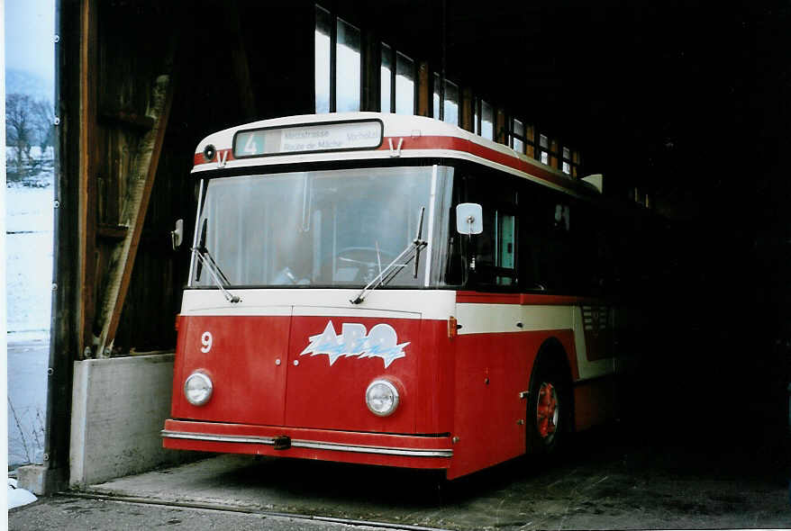(093'420) - VB Biel (TVB+TVS) - Nr. 9 - FBW/R&J Trolleybus am 25. M�rz 2007 in Selzach, Halle TVS