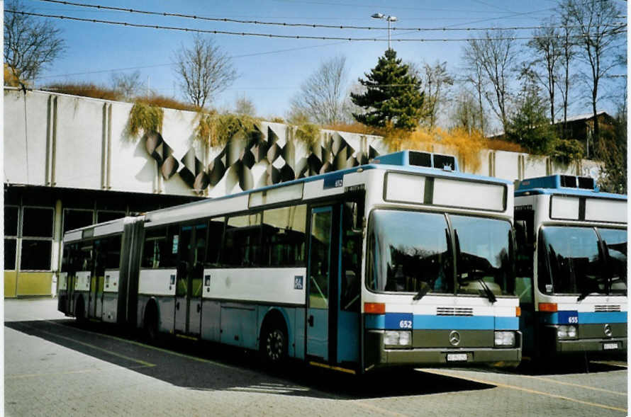 (093'613) - TL Lausanne - Nr. 652/VD 352'252 - Mercedes (ex VBZ Z�rich Nr. 569) am 7. April 2007 in Lausanne, D�p�t Borde