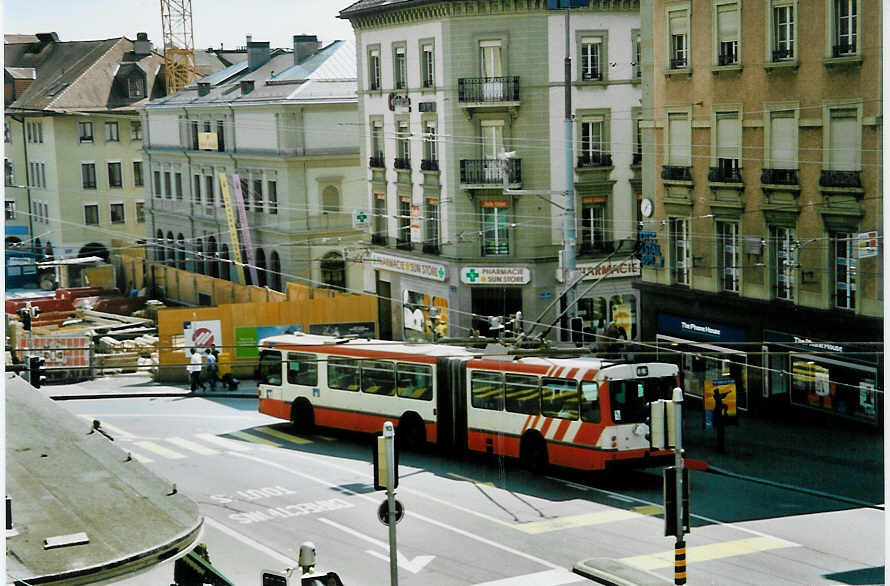 (093'626) - TL Lausanne - Nr. 884 - Saurer/Hess Gelenktrolleybus (ex TPG Gen�ve Nr. 651) am 7. April 2007 in Lausanne, Rue Neuve