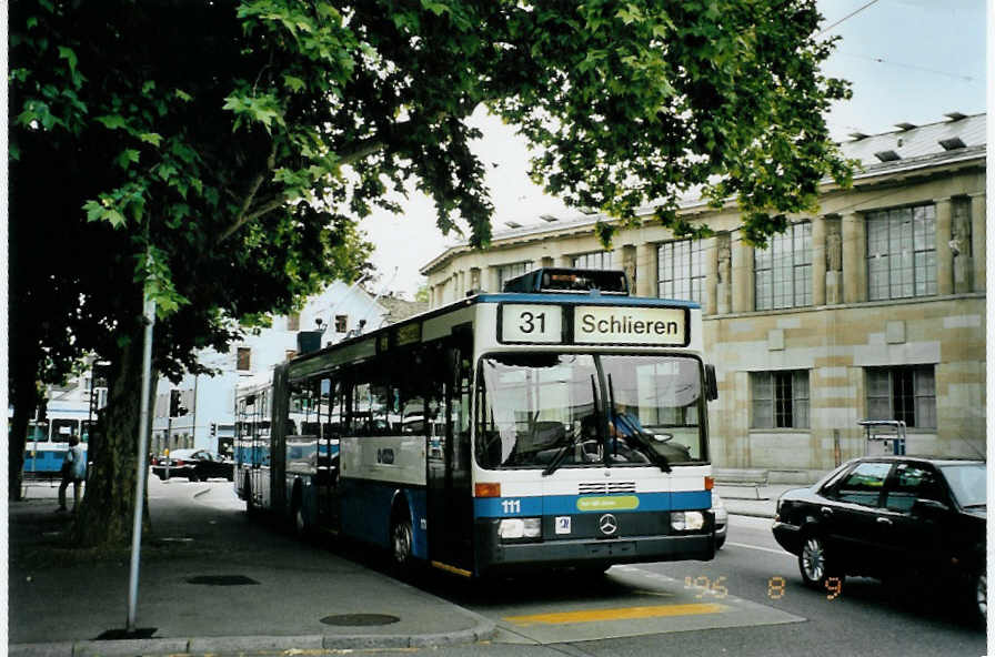 (094'721) - VBZ Z�rich - Nr. 111 - Mercedes Gelenktrolleybus am 26. Mai 2007 in Z�rich, Kunsthaus