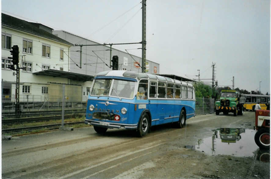 (095'118) - Bolliger, Stetten - SH 30'730 - Saurer/R&J (ex Sol�r+Fontana, Ilanz Nr. 8) am 2. Juni 2007 in Thayngen, Saurertreffen