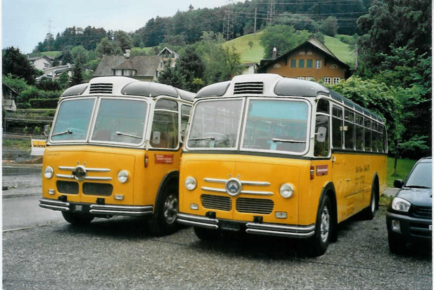 (095'205) - Oldie-Tours Z�risee, Wollerau - Saurer am 2. Juni 2007 in Schmerikon, Garage