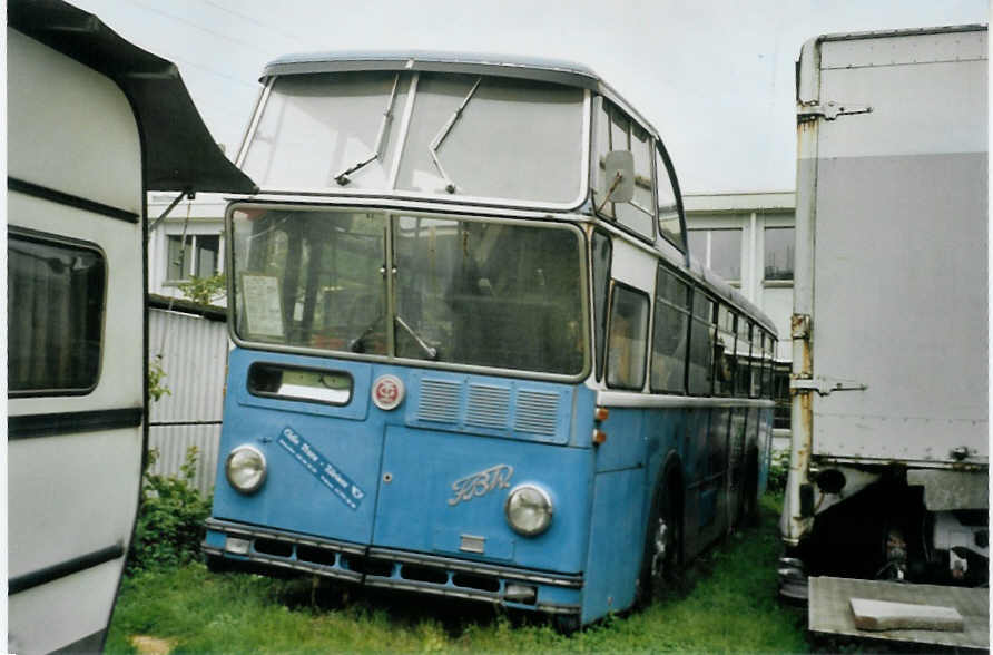 (095'206) - Oldie-Tours Z�risee, Wollerau - FBW/T�scher Hochlenker (ex VBZ Z�rich Nr. 250) am 2. Juni 2007 in Schmerikon, Garage