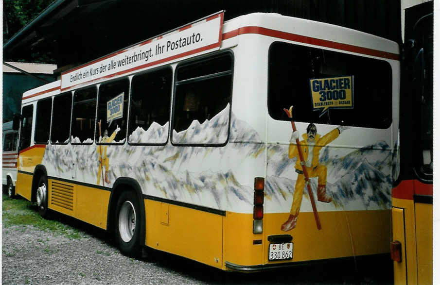 (095'523) - K�bli, Gstaad - BE 330'862 - Volvo/Lauber (ex SBC Chur Nr. 17; ex Roth, Chur Nr. 10) am 23. Juni 2007 in Gstaad, Garage