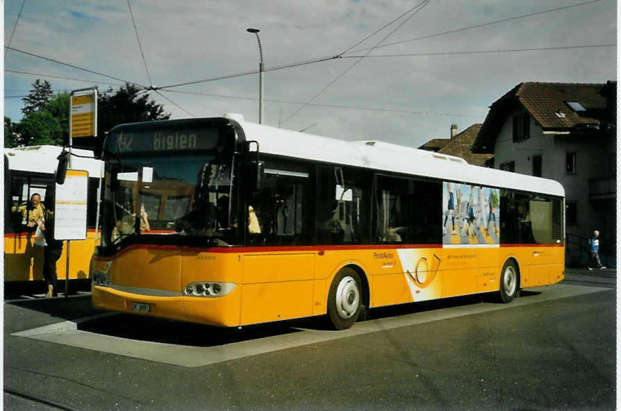 (096'327) - Gurtner, Worb - Nr. 1/BE 26'591 - Solaris (ex Vorf�hrfahrzeug) am 17. Juli 2007 beim Bahnhof Worb Dorf