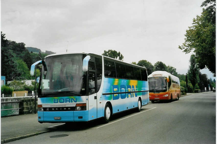 (098'212) - Born, Olten - Nr. 4/SO 105'752 - Setra am 27. August 2007 bei der Schiffl�ndte Thun 