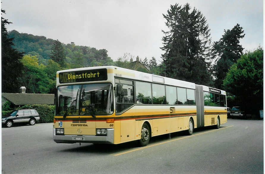 (098'218) - STI Thun - Nr. 66/BE 371'366 - Mercedes am 31. August 2007 bei der Schiffl�ndte Thun