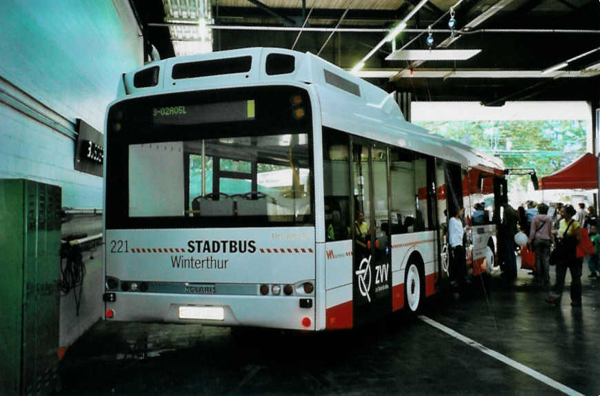 (098'617) - SW Winterthur - Nr. 221/ZH 451'221 - Solaris am 15. September 2007 in Winterthur, Depot Gr�zefeld