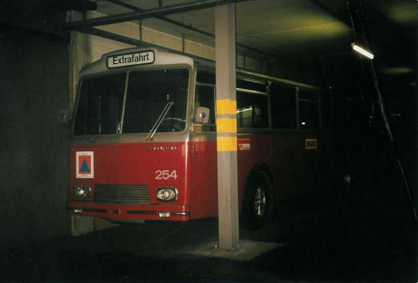 (098'627) - Zivilschutz, Winterthur - Nr. 254 - Volvo/Hess (ex WV Winterthur Nr. 254) am 15. September 2007 in Winterthur, Depot Gr�zefeld