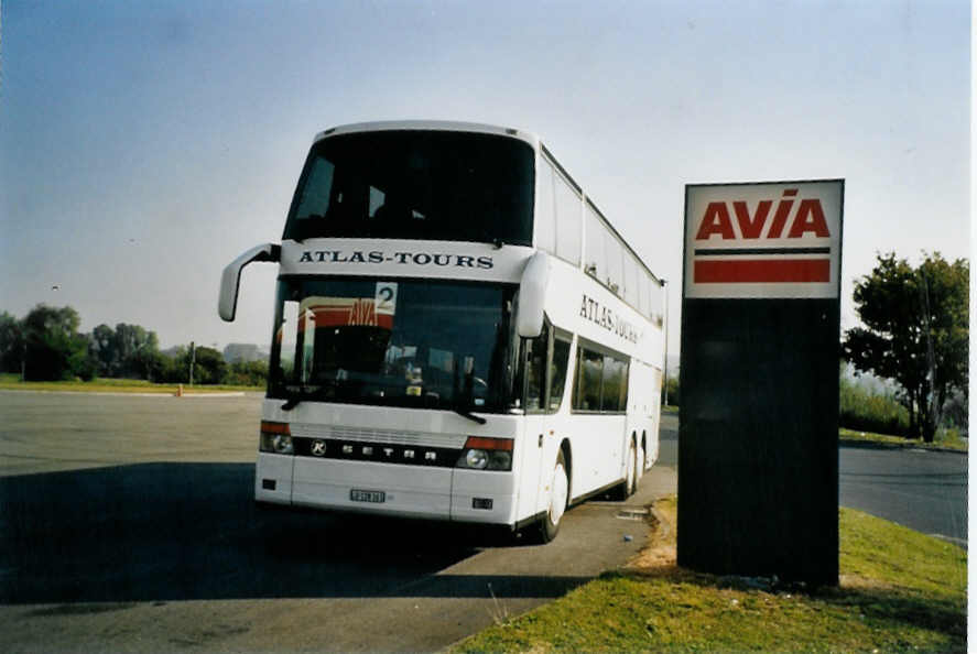 (098'802) - Aus der Schweiz: Atlas-Tours - LU 128'161 - Setra am 24. September 2007 in Saverne, Autobahnrastst�tte
