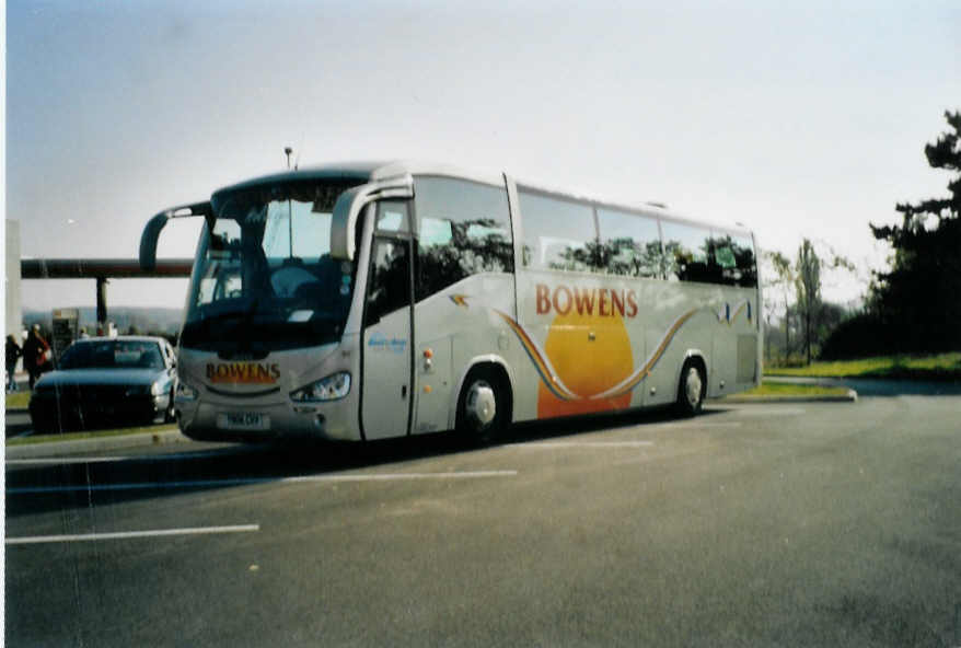 (098'808) - Aus England: Bowens, Staffordshire - Nr. 49/YN06 CNV - Scania/Irizar am 24. September 2007 in Saverne, Autobahnrastst�tte