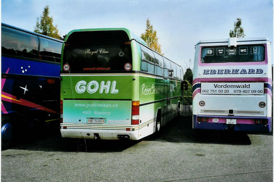 (099'624) - Aus der Schweiz: Gohl, B�tzberg - BE 54'324 - Neoplan am 2. Oktober 2007 in Rust, Europapark