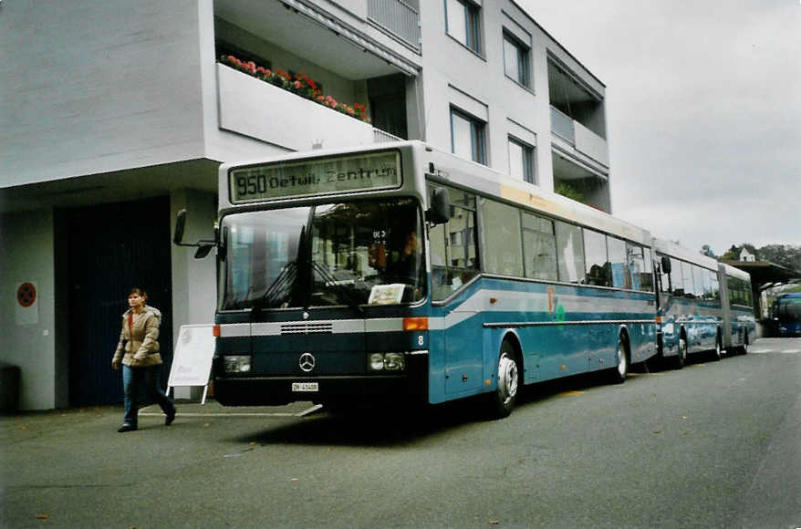 (100'424) - VZO Gr�ningen - Nr. 8/ZH 41'408 - Mercedes am 22. Oktober 2007 beim Bahnhof St�fa