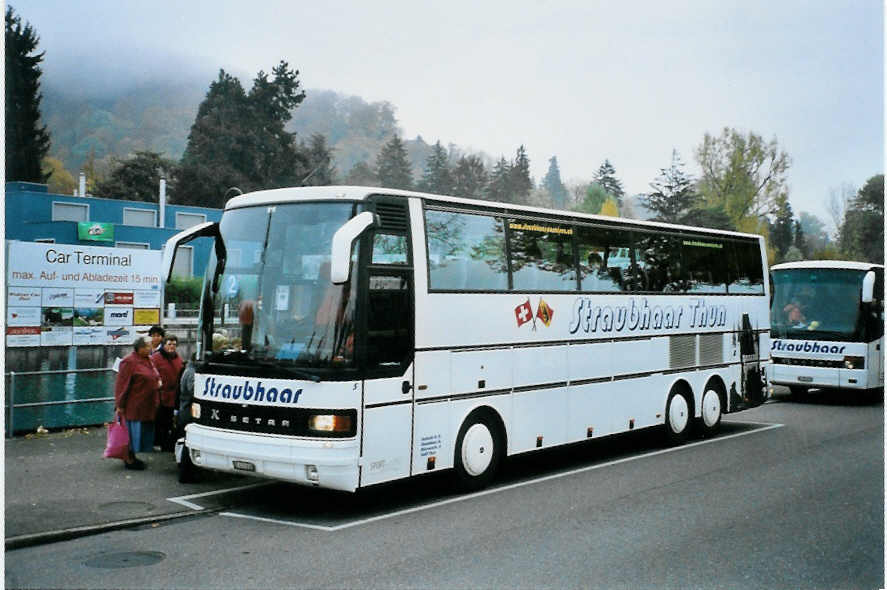 (100'722) - Straubhaar, Thun - Nr. 5/BE 431'038 - Setra am 3. November 2007 bei der Schiffl�ndte Thun