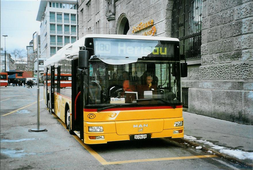 (104'101) - Postautobetriebe Unteres Toggenburg, L�tisburg - SG 284'108 - MAN am 4. Februar 2008 beim Bahnhof St. Gallen