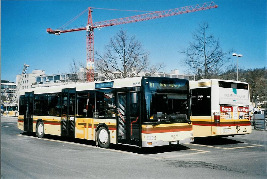 (104'909) - STI Thun - Nr. 82/BE 543'382 - MAN am 6. M�rz 2008 beim Bahnhof Thun (prov. Haltestelle)