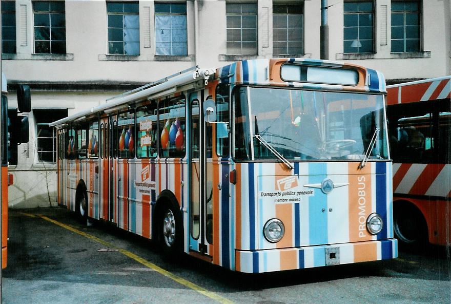 (105'209) - TPG Gen�ve - Nr. 34 - Saurer/Lauber-Hess-R&J (ex Nr. 427) am 15. M�rz 2008 in Gen�ve, D�p�t