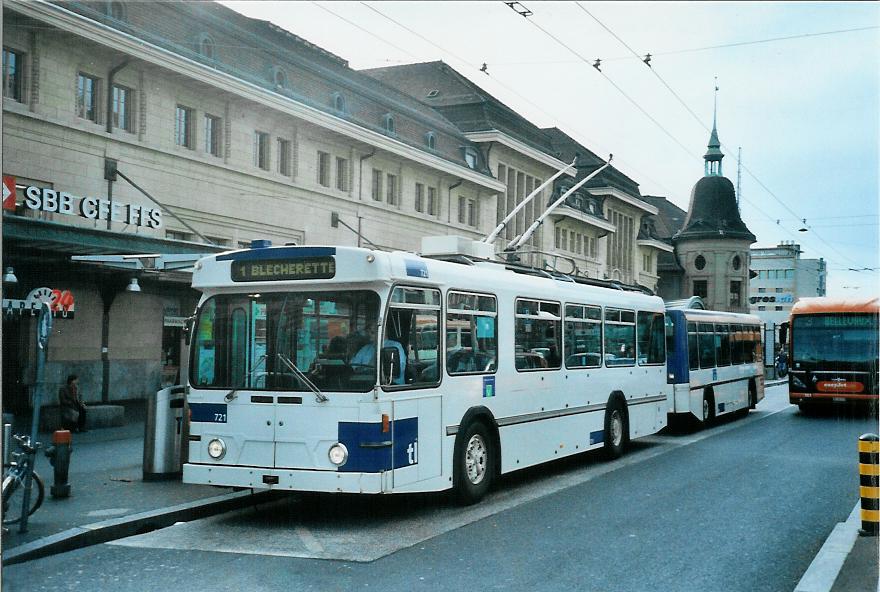 (105'236) - TL Lausanne - Nr. 721 - FBW/Hess Trolleybus am 15. M�rz 2008 beim Bahnhof Lausanne