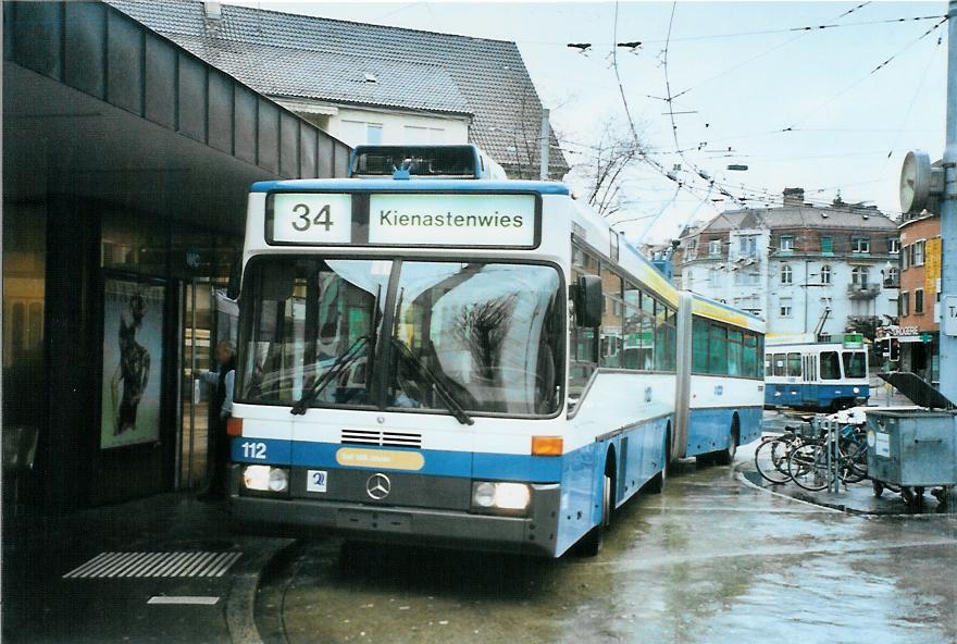 (105'425) - VBZ Z�rich - Nr. 112 - Mercedes Gelenktrolleybus am 17. M�rz 2008 in Z�rich, Klusplatz