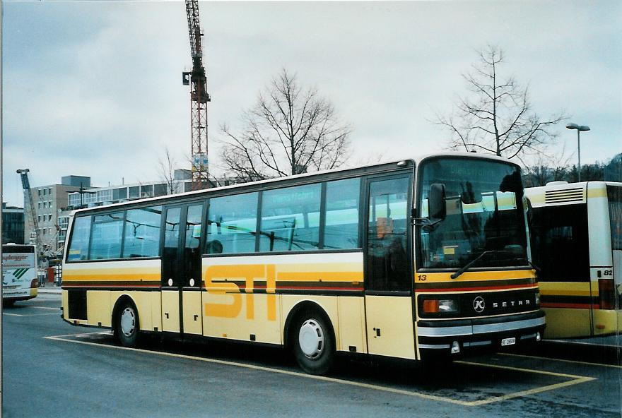 (105'510) - STI Thun - Nr. 13/BE 26'509 - Setra (ex AvH Heimenschwand Nr. 3; ex AGS Sigriswil Nr. 1) am 18. M�rz 2008 beim Bahnhof Thun (prov. Haltestelle)