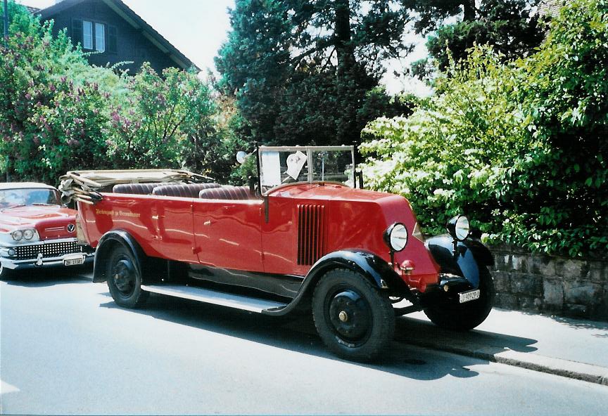 (107'016) - Fleckenzunft, Berom�nster - LU 90'929 U - Renault am 10. Mai 2008 in Sarnen, OiO