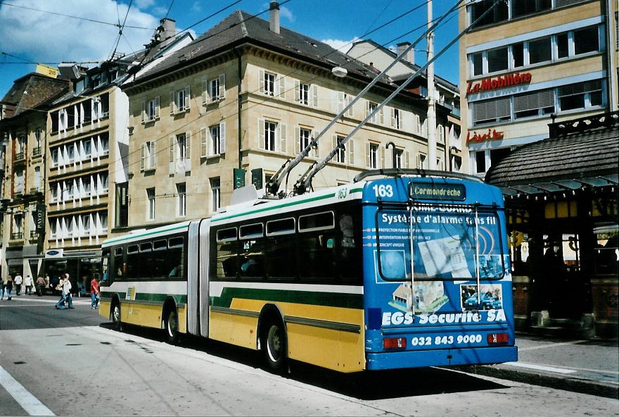 (109'908) - TN Neuch�tel - Nr. 163 - FBW/Hess Gelenktrolleybus am 2. August 2008 in Neuch�tel, Place Pury