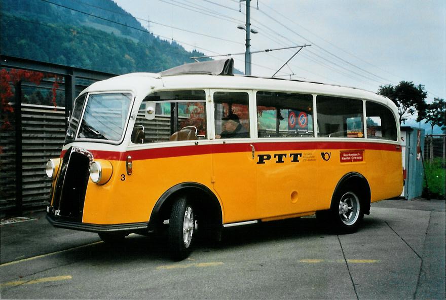 (111'021) - Schmid, Th�rishaus - Nr. 3/BE 26'760 - Saurer/Gangloff (ex Geiger, Adelboden Nr. 3) am 27. September 2008 beim Bahnhof Reichenbach